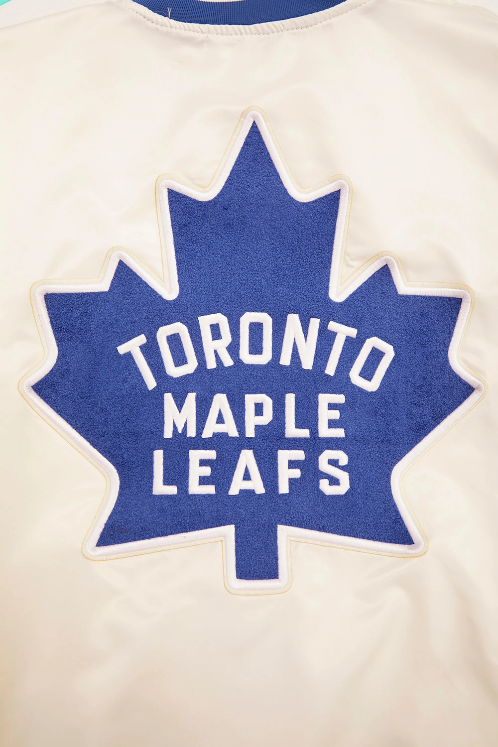 CHAMARRA DE SATN NHL TORONTO MAPLE LEAFS RETRO CLASSICS