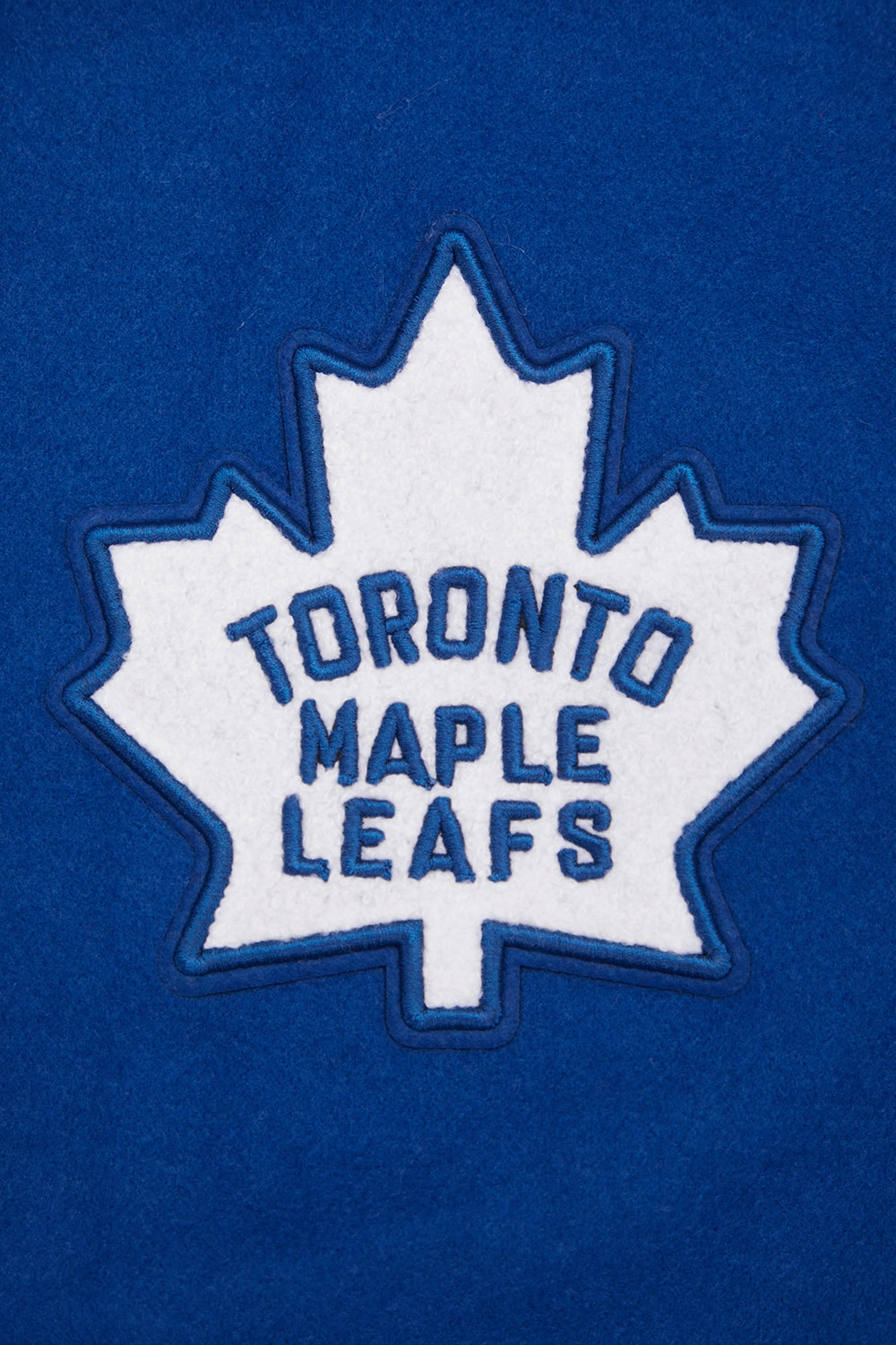 CHAMARRA UNIVERSITARIA NHL TORONTO MAPLE LEAFS RETRO CLASSICS PARA MUJER