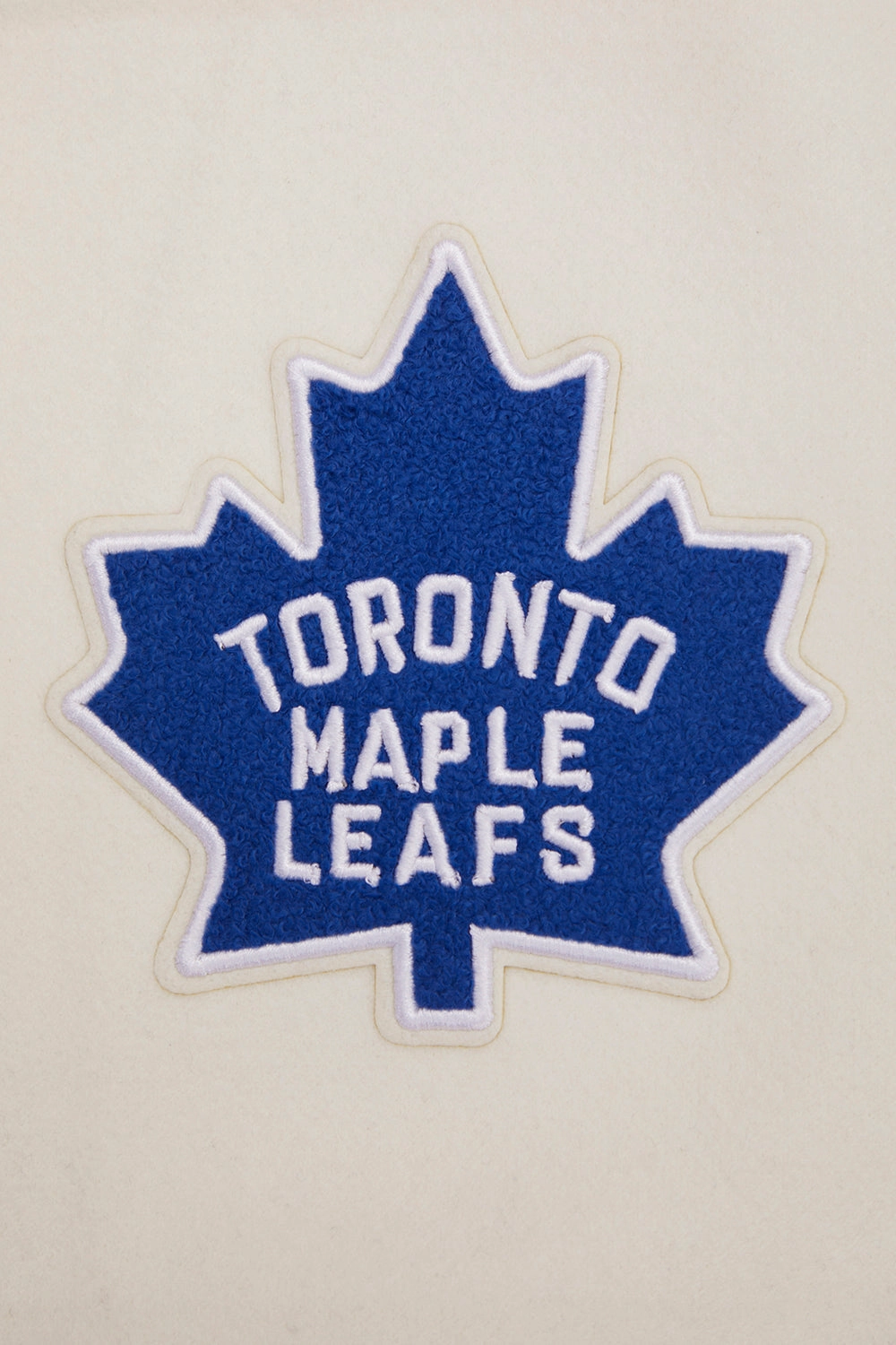 CHAMARRA UNIVERSITARIA NHL TORONTO MAPLE LEAFS RETRO CLASSICS PARA MUJER