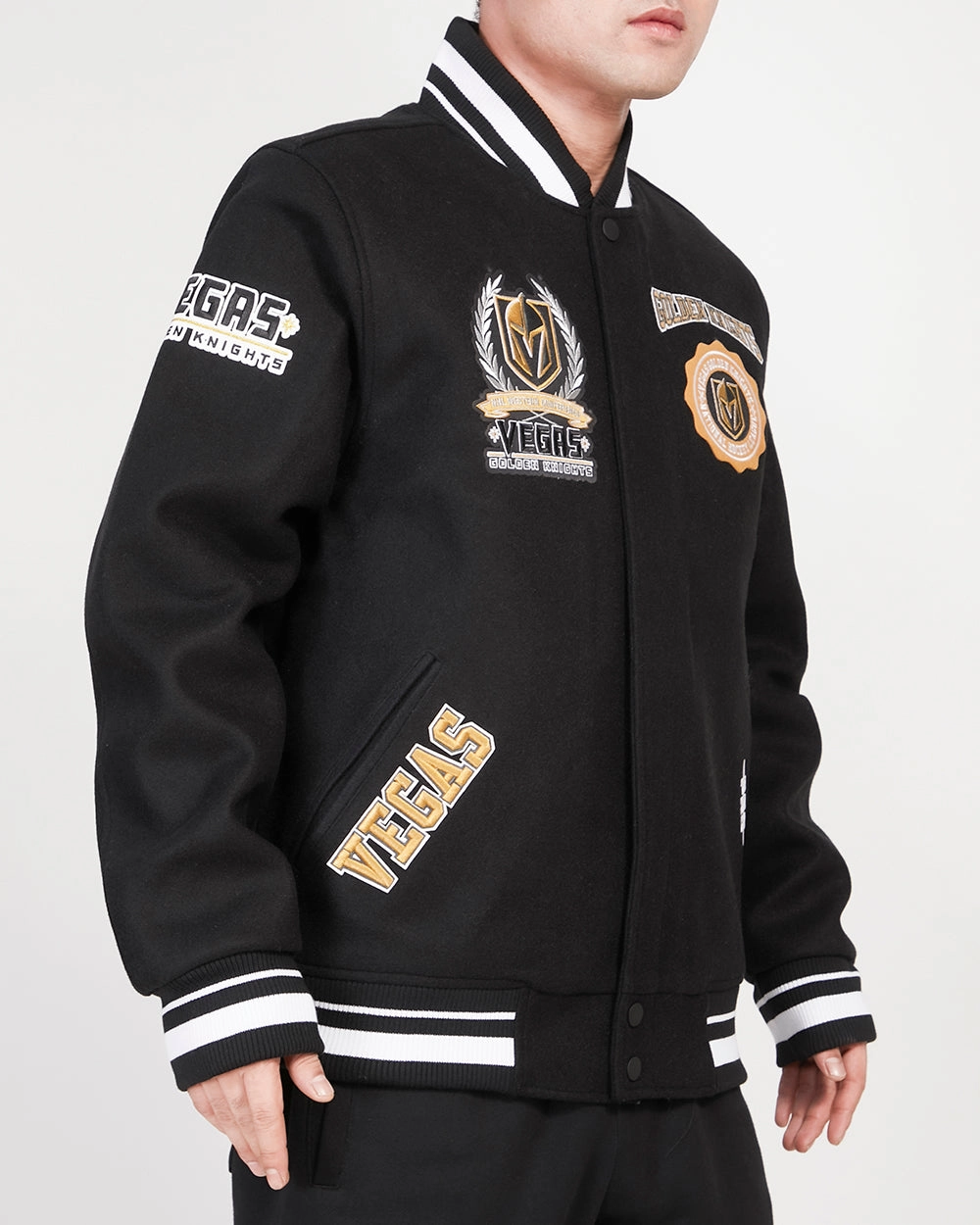 CHAMARRA UNIVERSITARIA NHL VEGAS GOLDEN KNIGHTS CREST EMBLEM