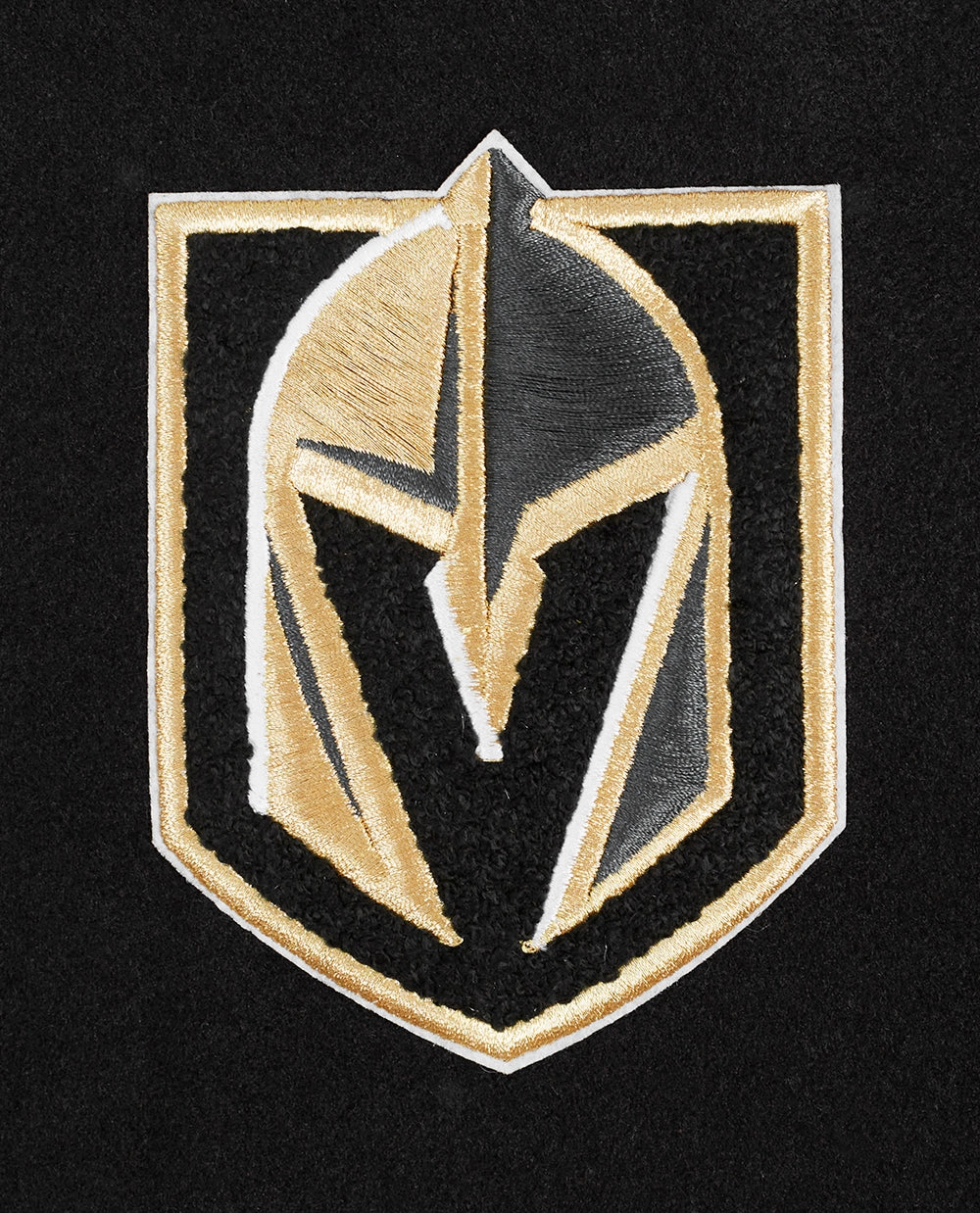 CHAMARRA UNIVERSITARIA NHL VEGAS GOLDEN KNIGHTS SCRIPT TAIL PARA MUJER