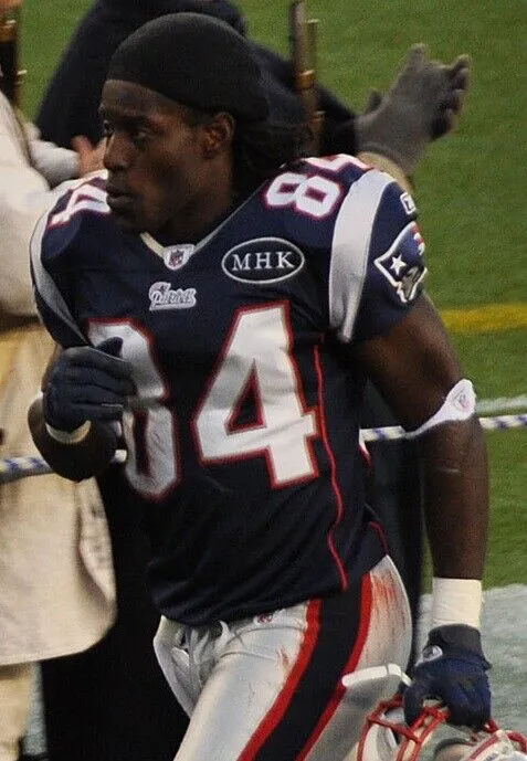 Deion Branch Signed New England Patriots Jersey (Beckett) #84 his 2010-2012 No.