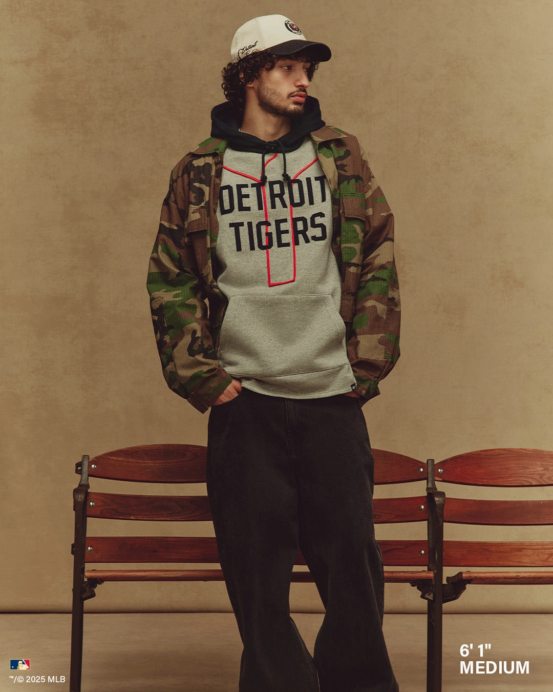 DETROIT TIGERS COOPERSTOWN GAME FELT FIFTIES '47 SHORTSTOP PULLOVER HOOD