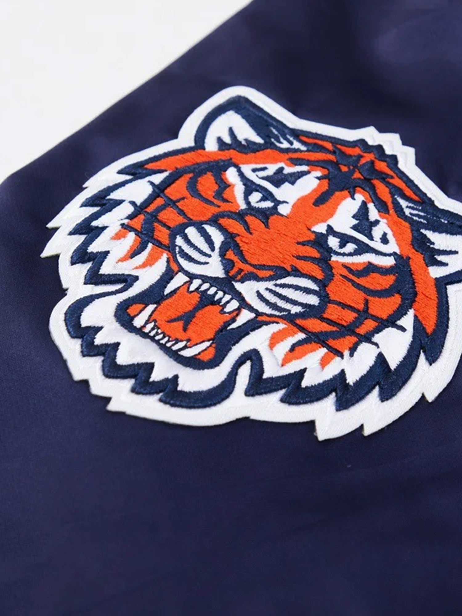 Detroit Tigers Pro Standard MLB Team Classic Satin Button Jacket - Navy