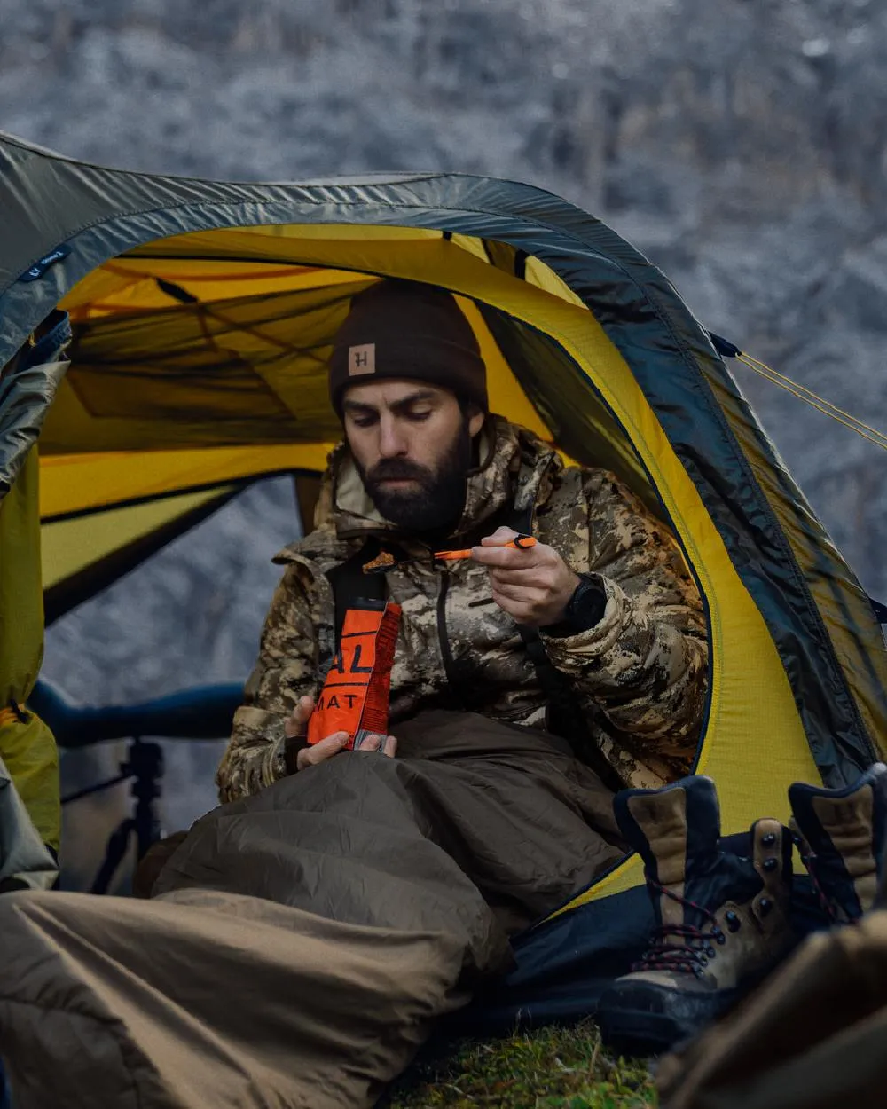 Harkila Mountain Hunter Expedition Packable Down Jacket Men's Jackets and Coats