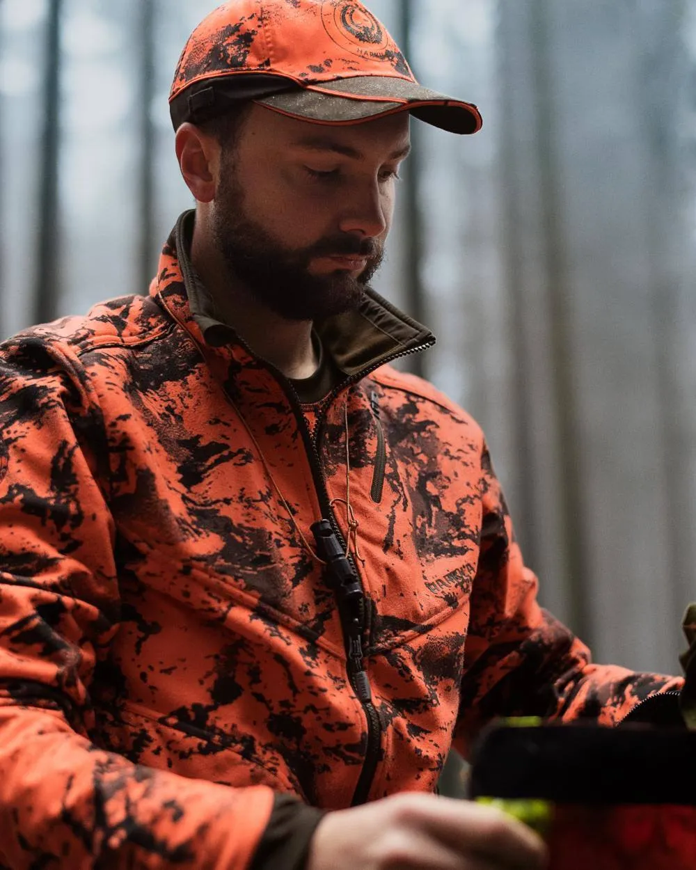 Harkila Wildboar Pro Reversible WSP Jacket Men's Jackets and Coats