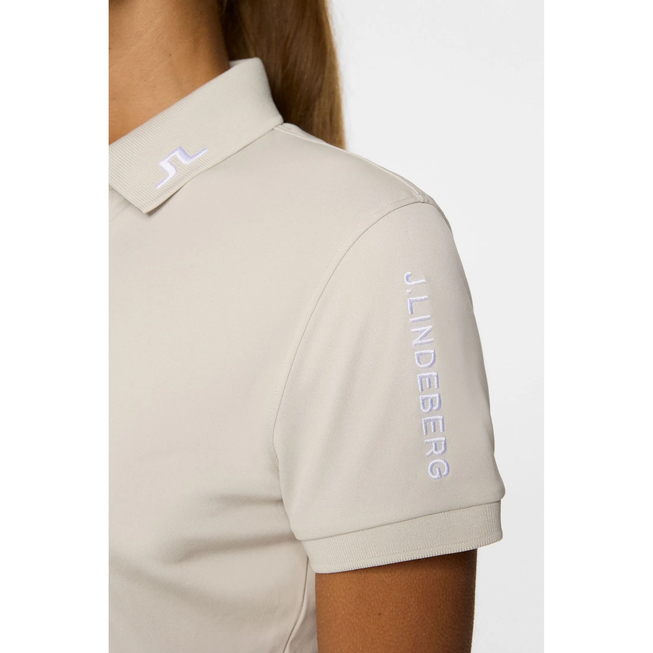 J.Lindeberg Women'S Tour Tech Golf Polo Shirt - Moonbeam Command Attention