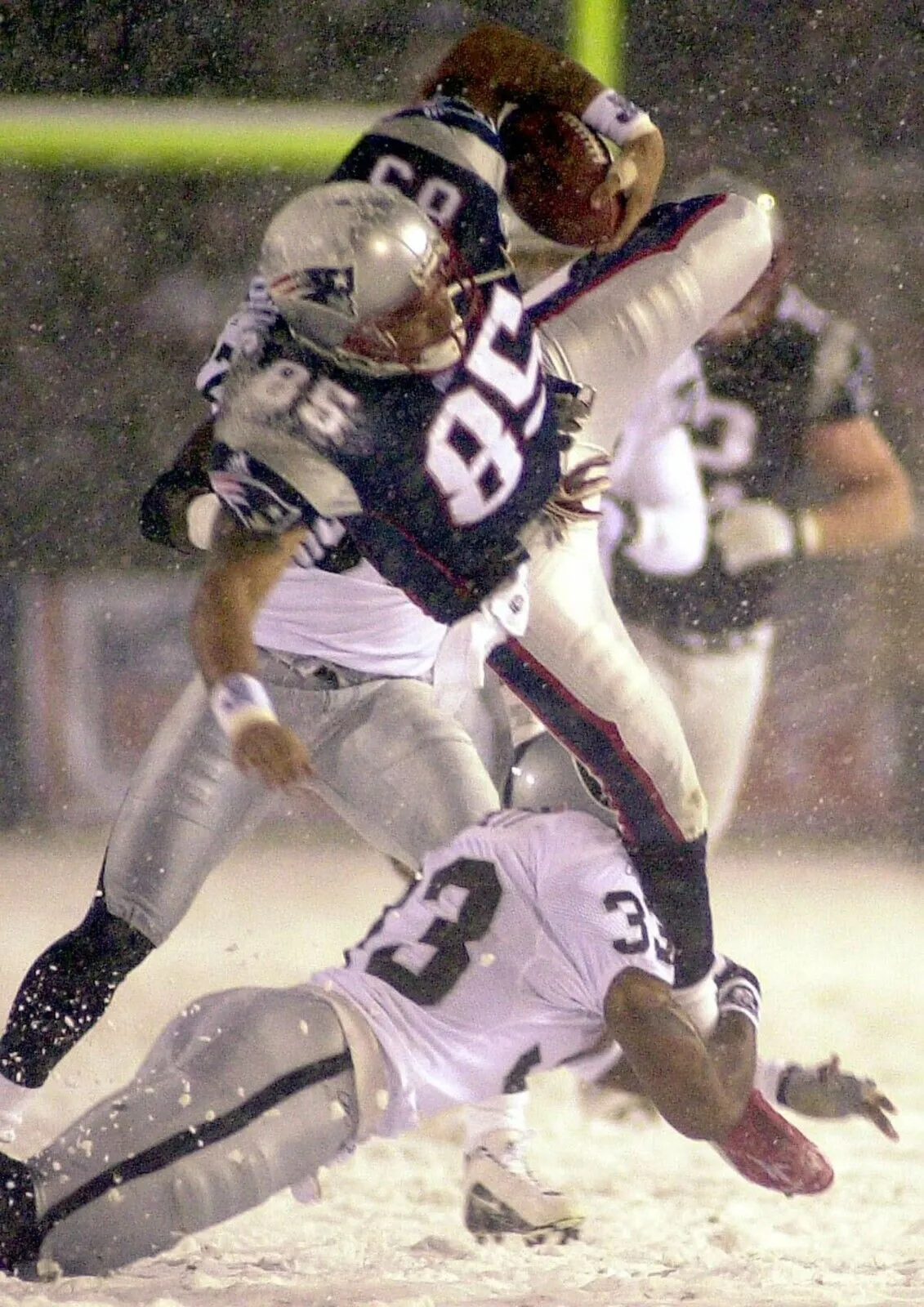 Jermaine Wiggins Signed New England Patriots Jersey Inscribed SB 36 Champs (PSA)