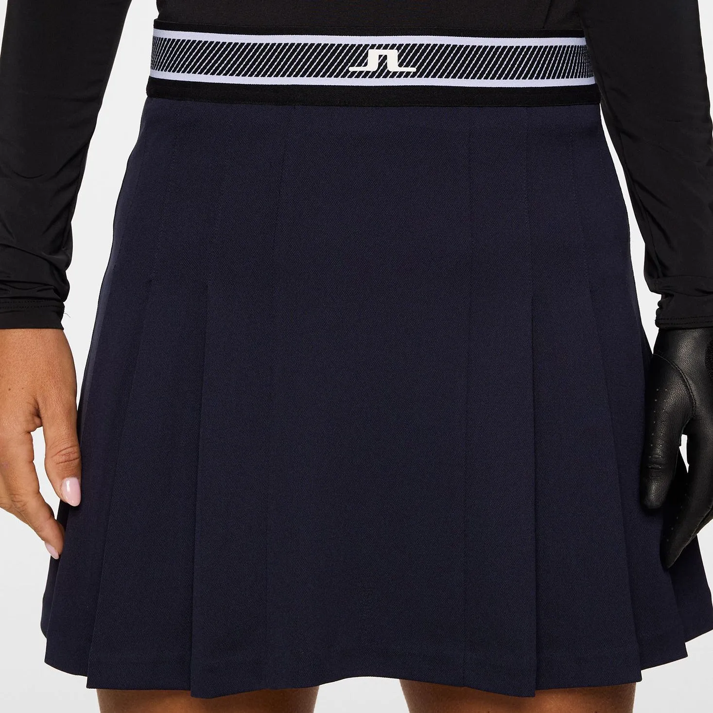 Define Your Own Way Move Like You Mean It J.Lindeberg Women'S Harlow Golf Skirt - Jl Navy