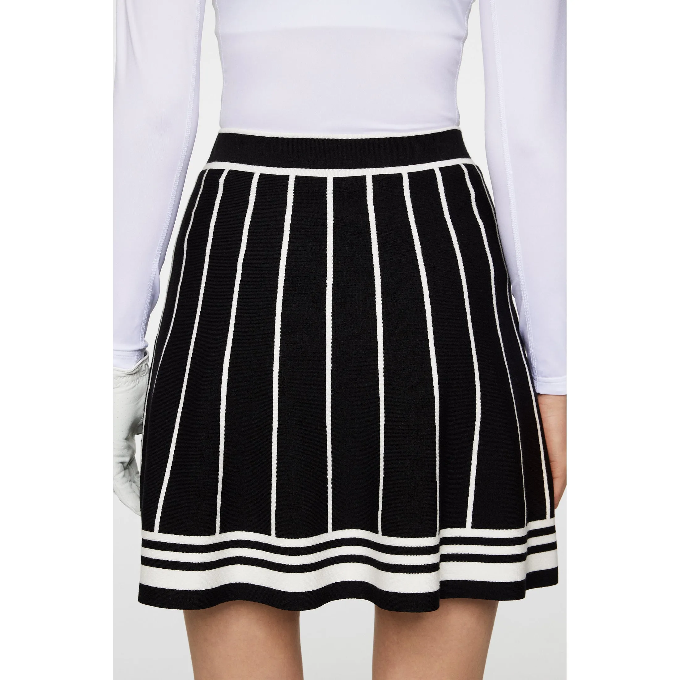 J.Lindeberg Women'S Irma Knitted Golf Skirt - Black Dress from the Feet Up