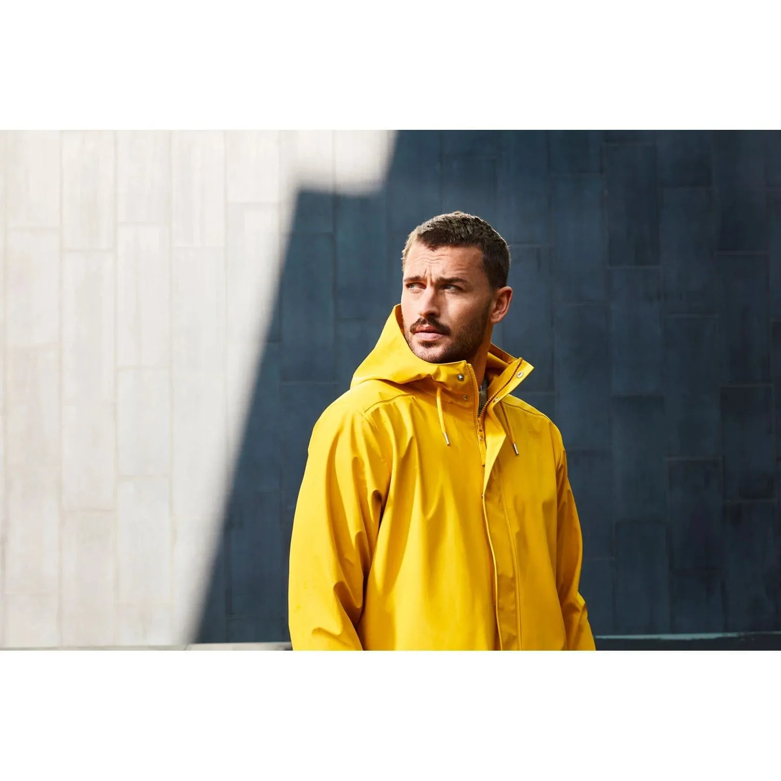 Be Unstoppable Break Boundaries Helly Hansen - Men'S Moss Rain Coat