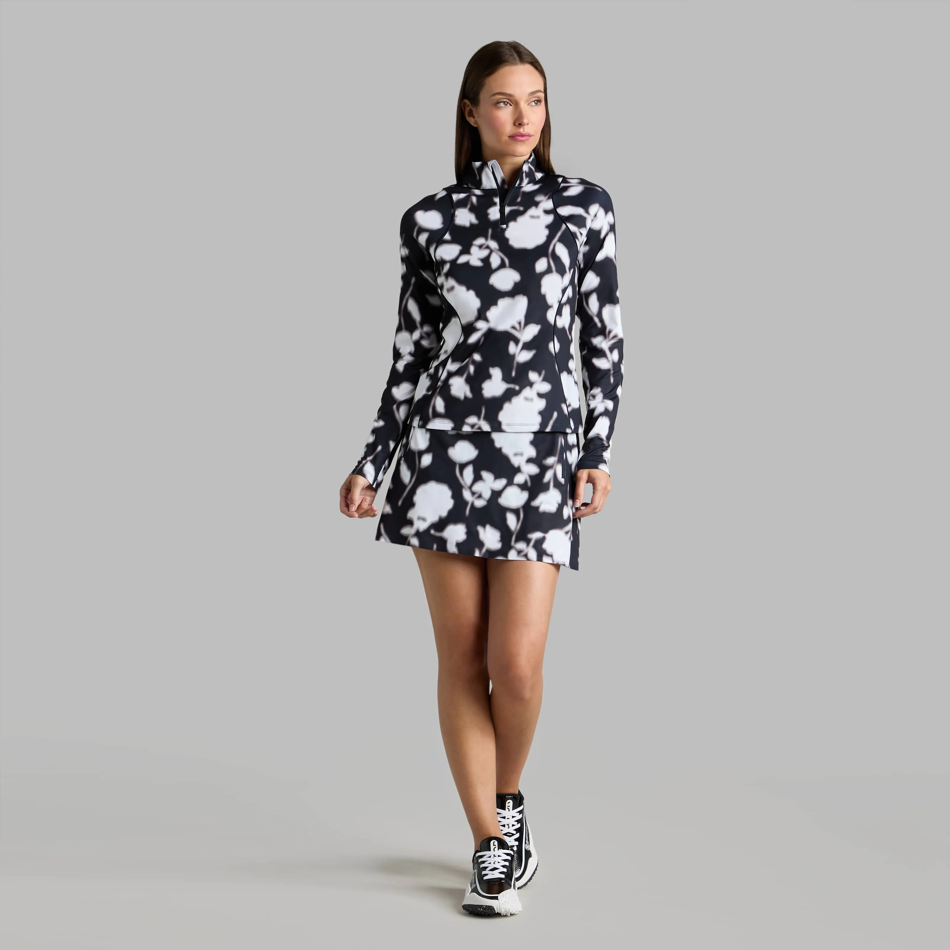 G/Fore Women'S Blur Floral Print Tech Jersey Golf Skort - Onyx Walk Tall