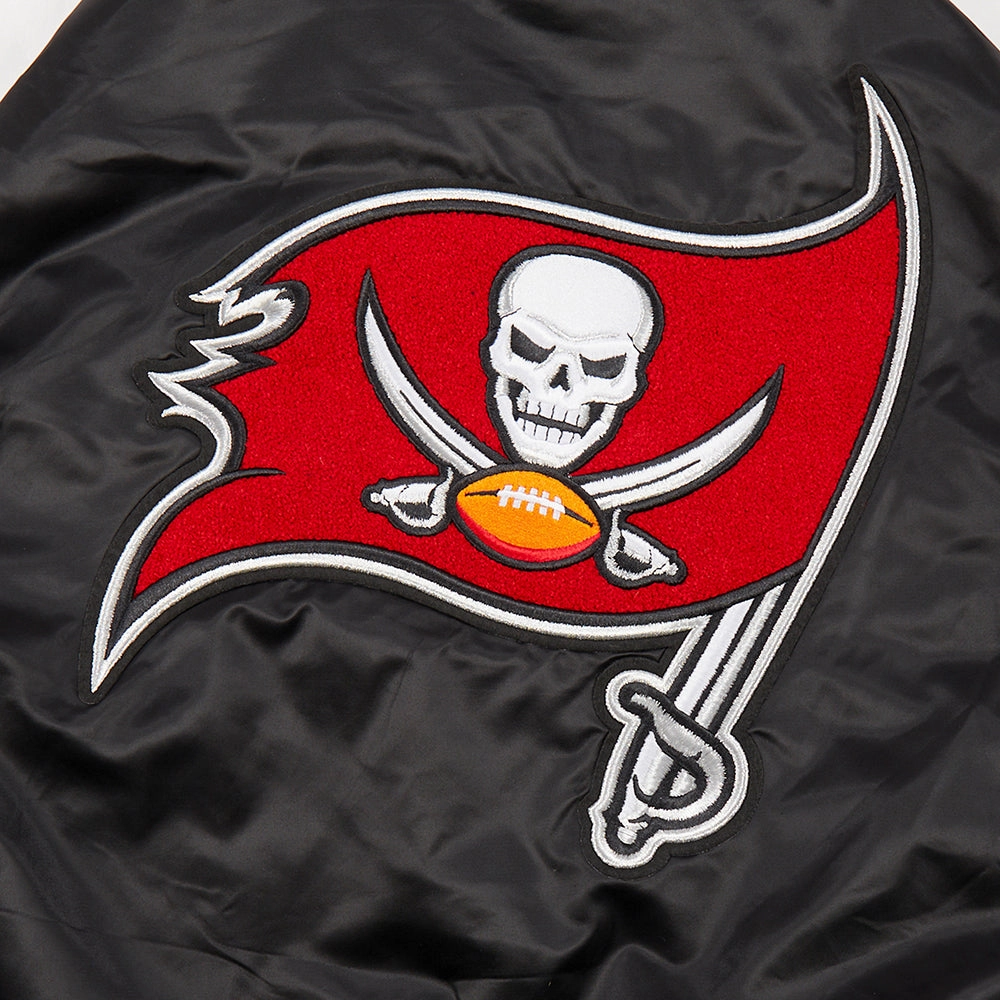 NFL TAMPA BAY BUCCANEERS MASHUP MEN'S RIB SATIN JACKET (BLACK/RED/BLACK)