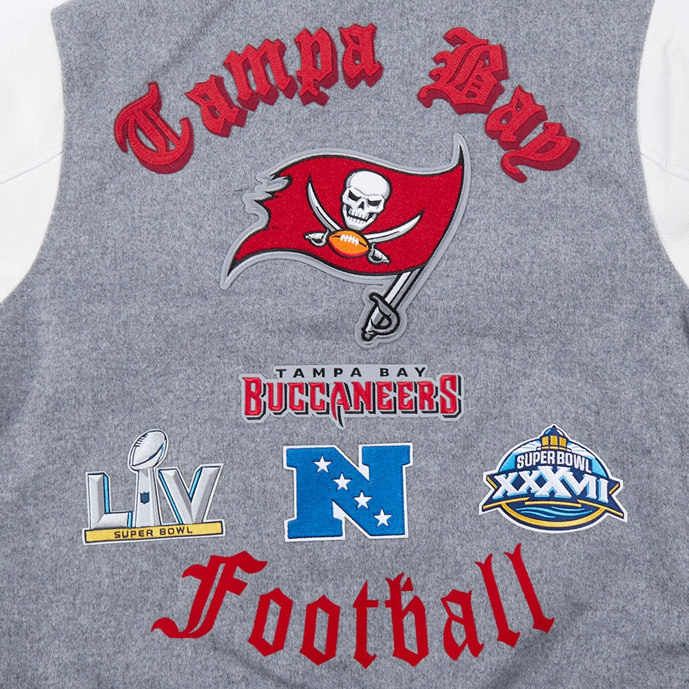 NFL TAMPA BAY BUCCANEERS OLD ENGLISH MEN'S RIB WOOL VARSITY JACKET (HEATHER GREY/WHITE)