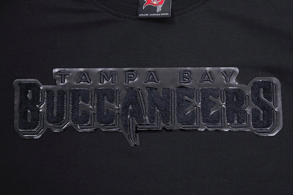 NFL TAMPA BAY BUCCANEERS TRIPLE BLACK MEN'S TEE (TRIPLE BLACK)