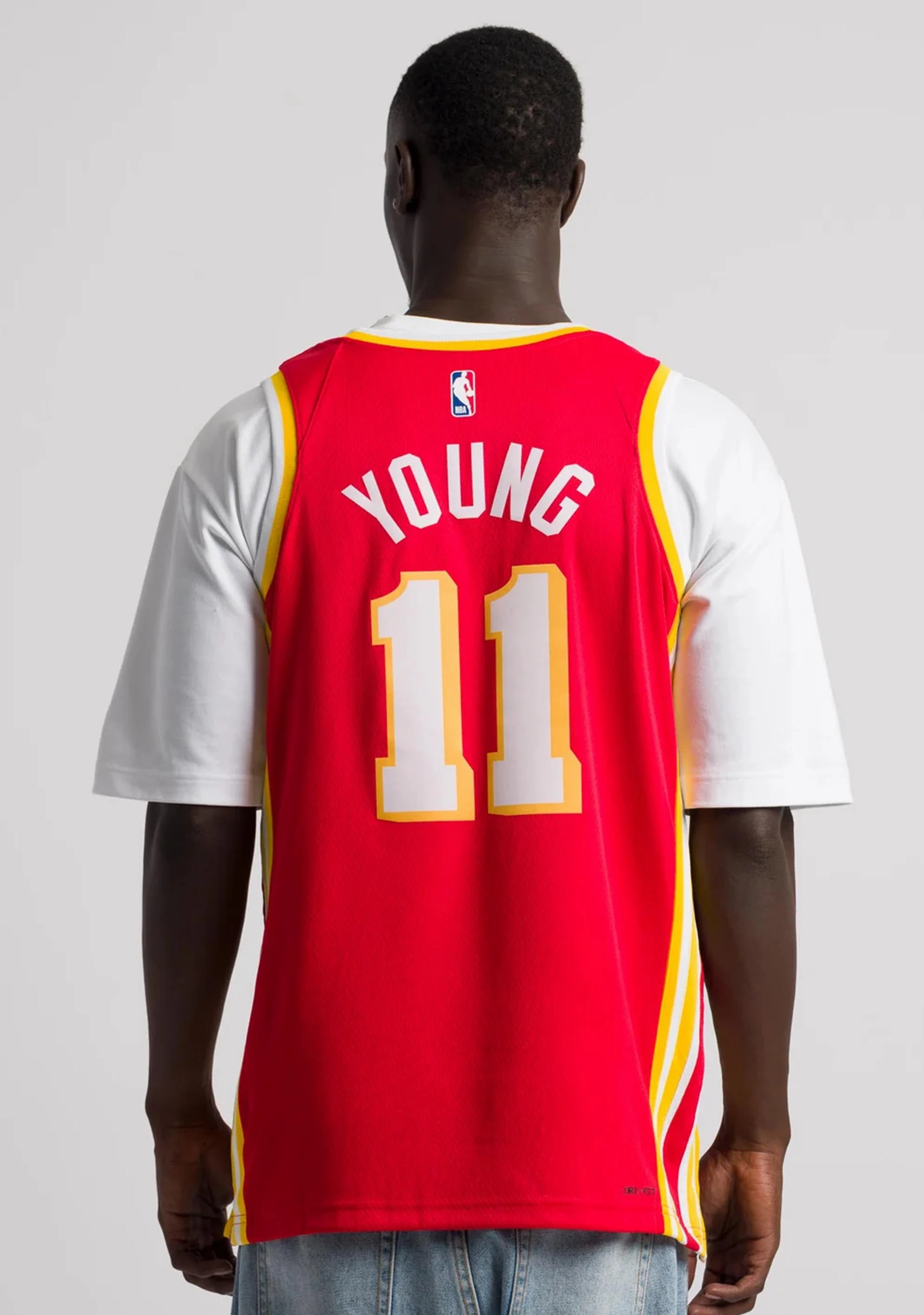 Nike Men's Atlanta Hawks Icon Edition 2022/23 Dri-FIT NBA Swingman Jersey