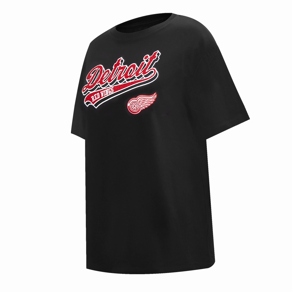 PLAYERA BOYFRIEND NHL DETROIT RED WINGS SCRIPT TAIL PARA MUJER