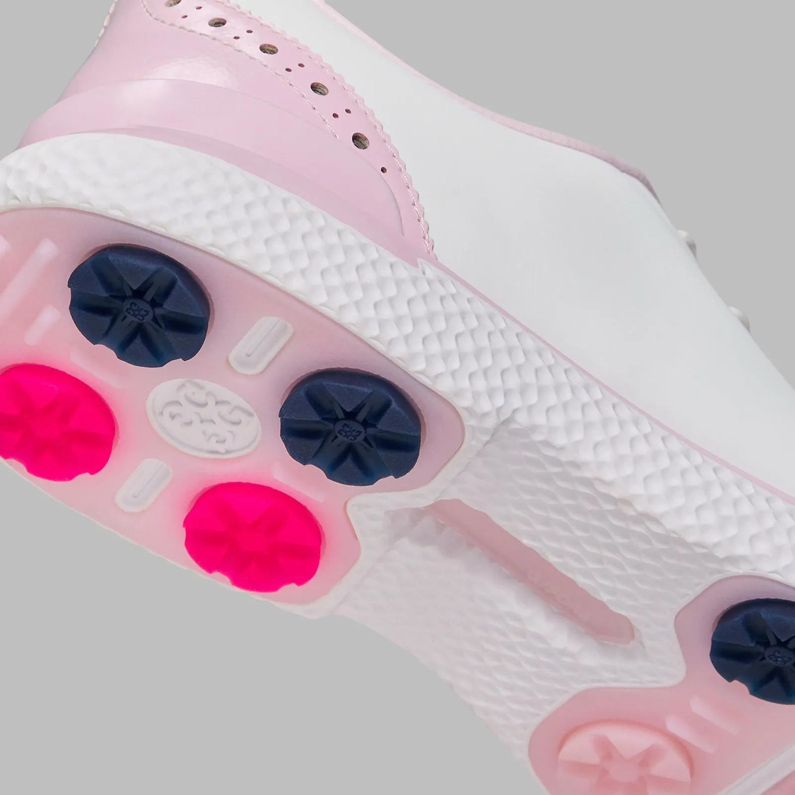 Bring the Heat Valentine's Day Sale G/Fore Women'S Brogue Cap Toe Kiltie Gallivan2R Golf Shoes - Snow/Blush