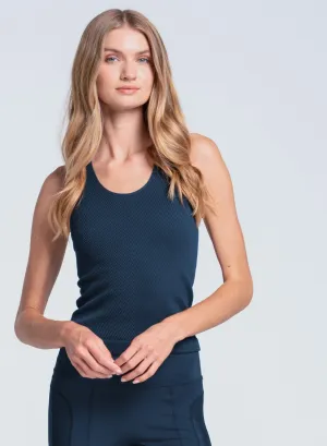 Style Meets Power Walk with Purpose Seamless Scoop Neck Tank