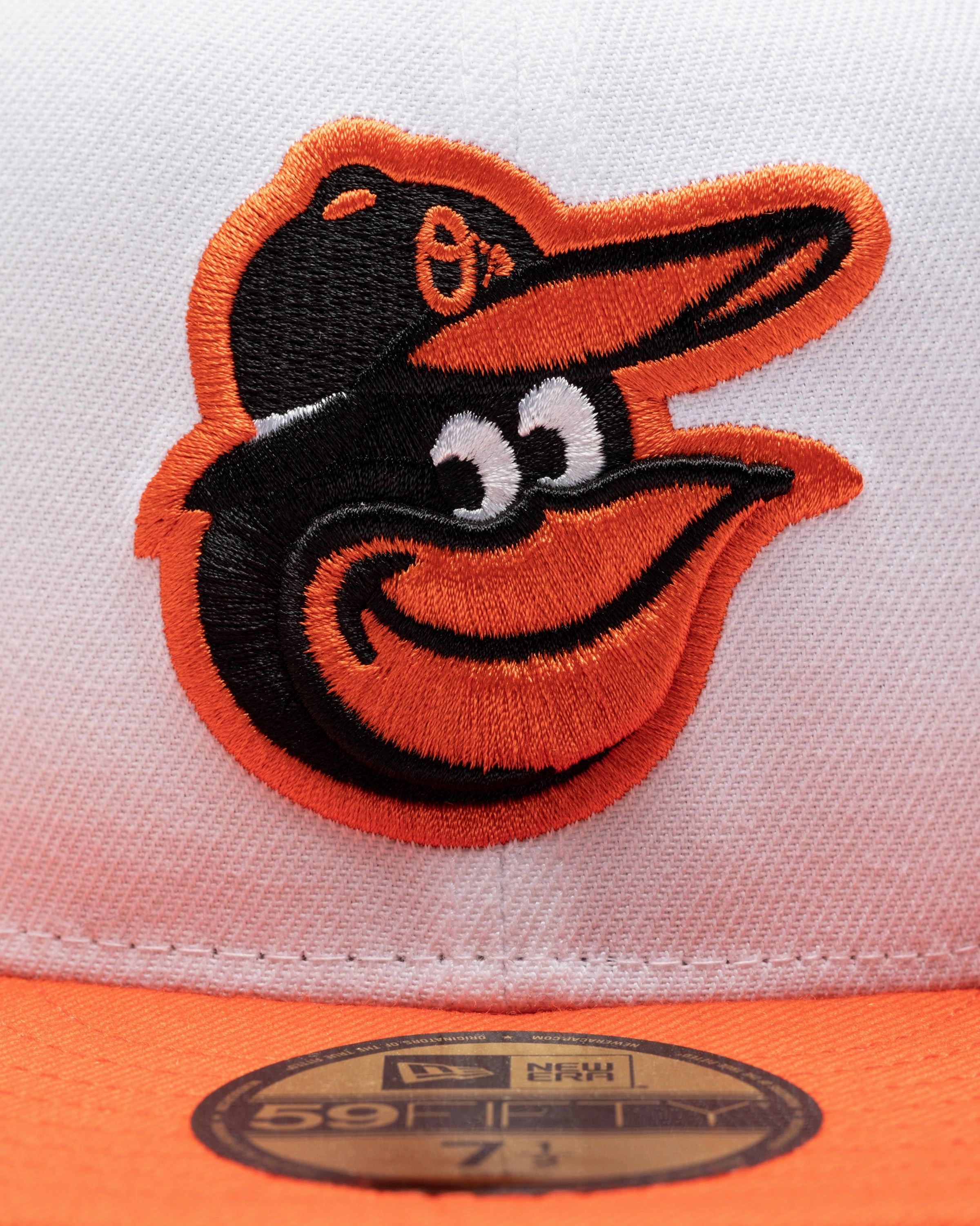 UNDEFEATED X NE X MLB FITTED - BALTIMORE ORIOLES