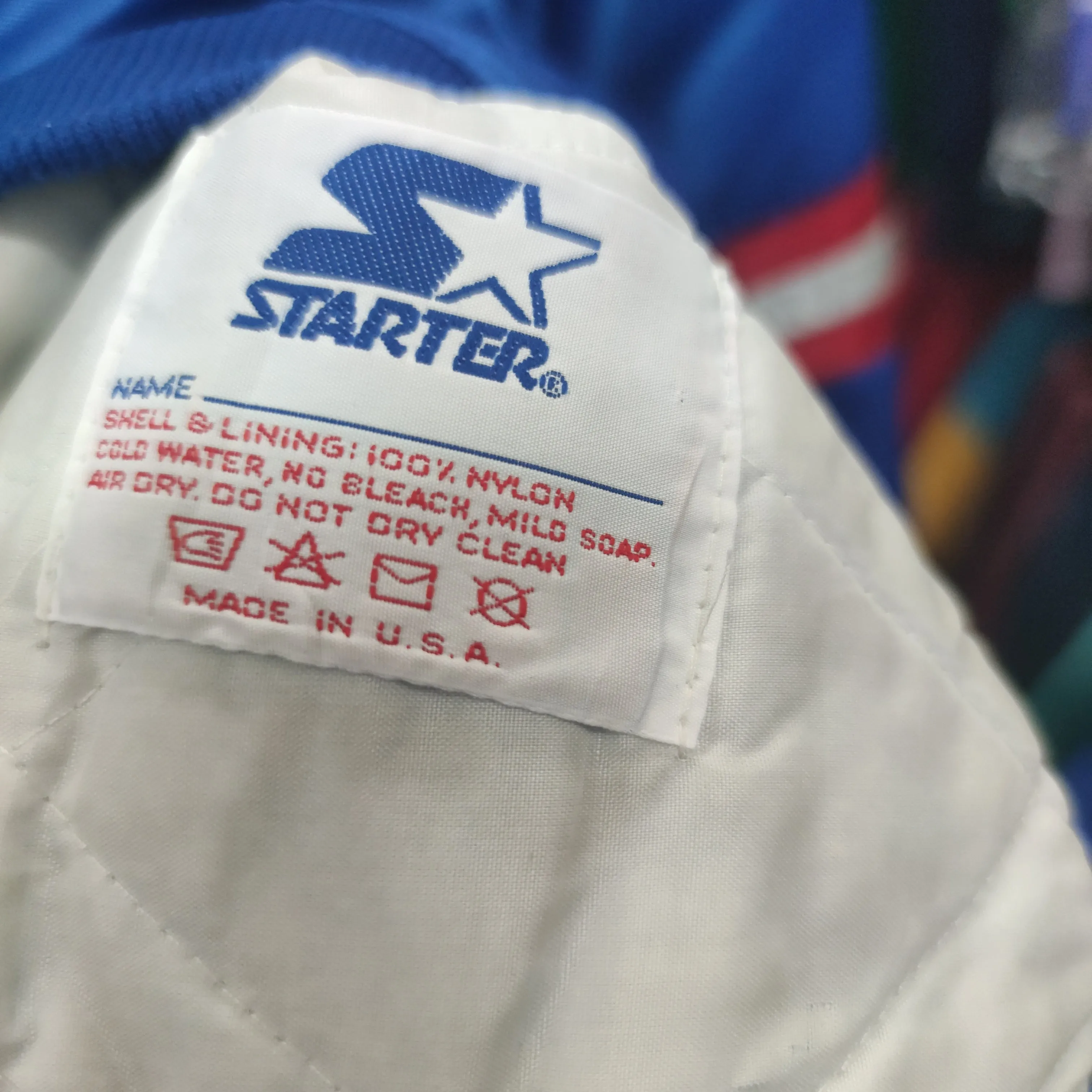 Vintage 90s BUFFALO BILLS NFL Starter Nylon Jacket L