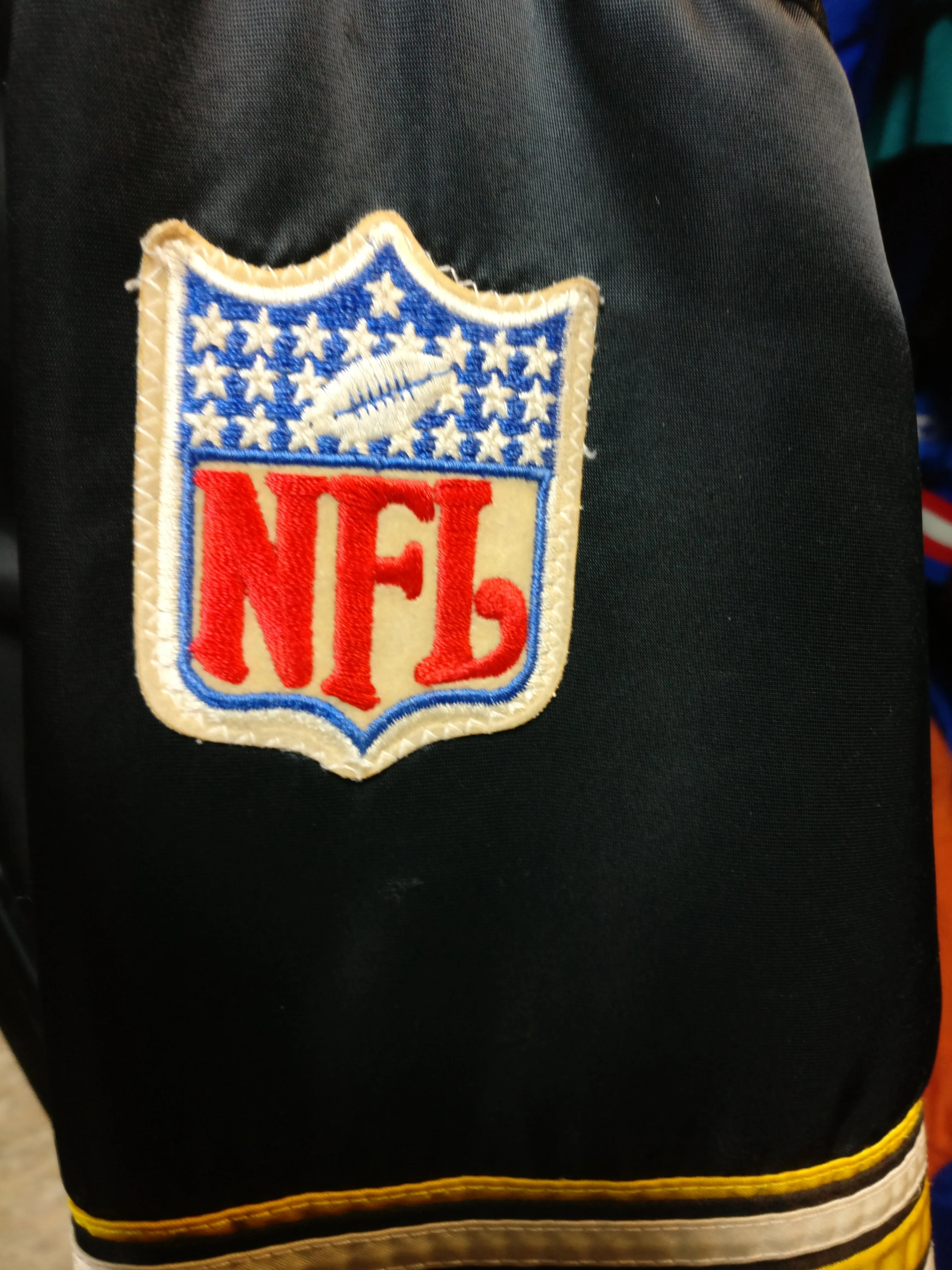 Vintage 90s PITTSBURGH STEELERS NFL Starter Nylon Jacket L