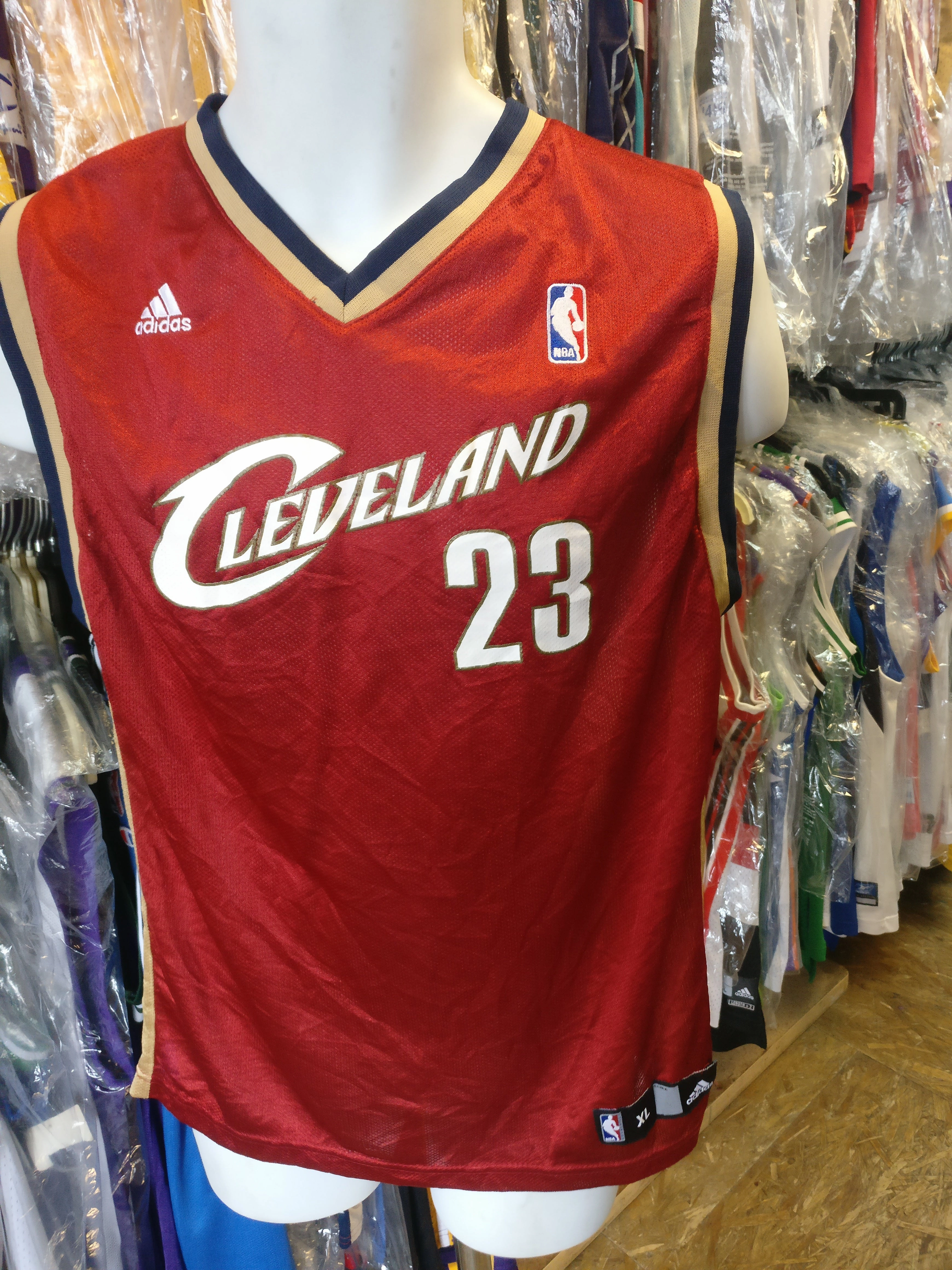 Vintage #23 LEBRON JAMES Cleveland Cavaliers NBA Adidas Jersey YXL