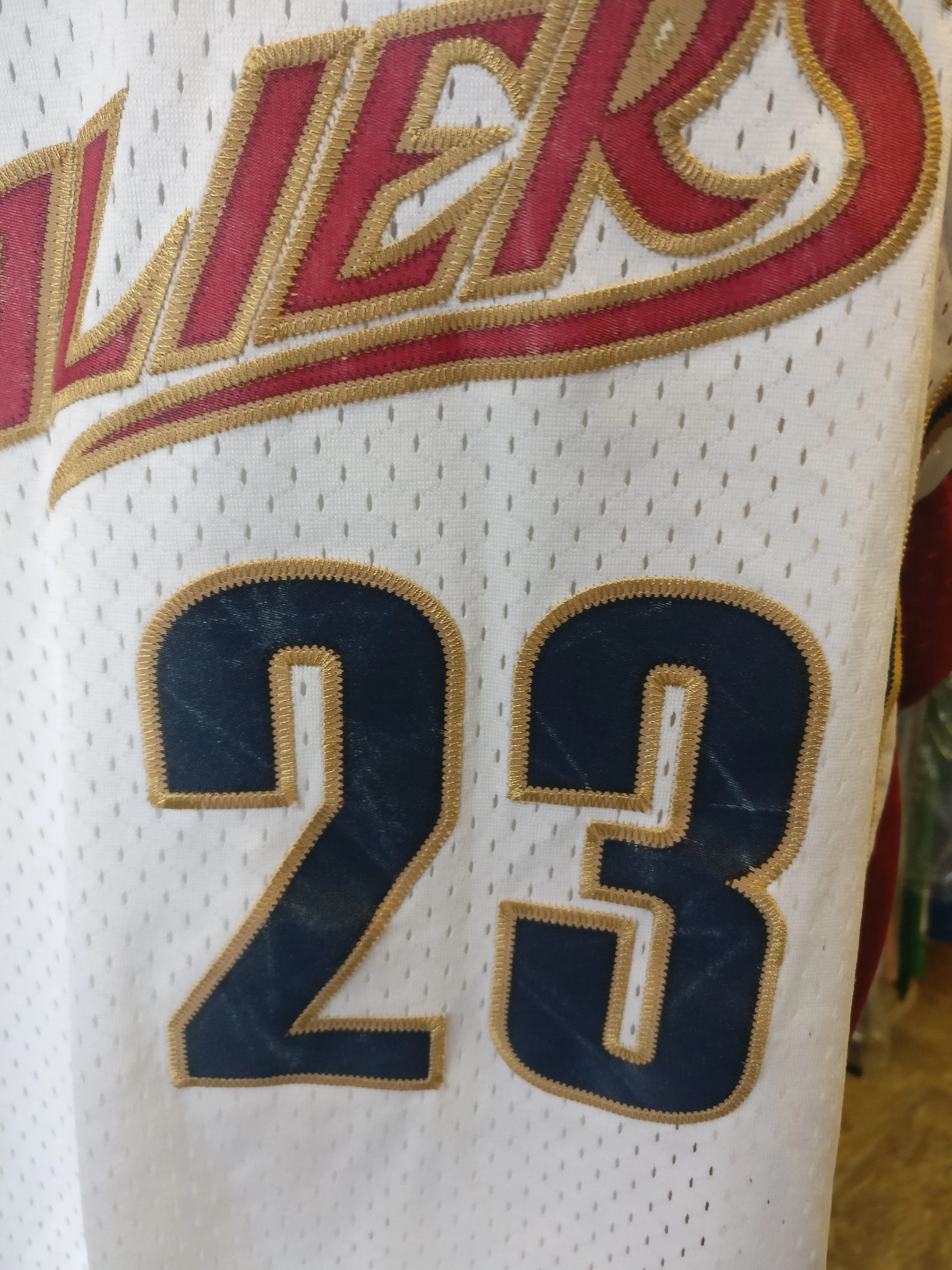 Vintage #23 LEBRON JAMES Cleveland Cavaliers NBA Nike Jersey XL