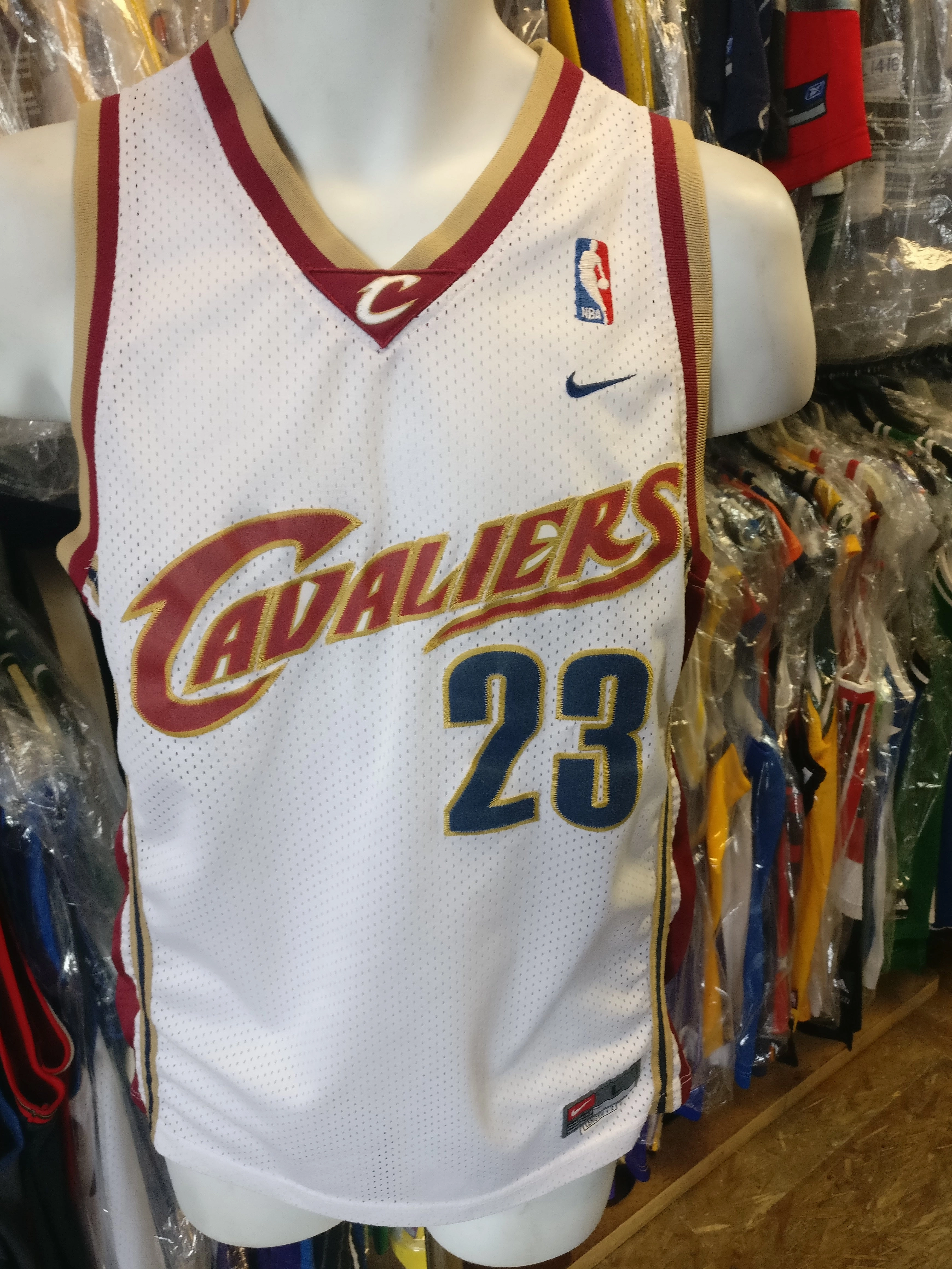 Vintage #23 LEBRON JAMES Cleveland Cavaliers NBA Nike Jersey YL