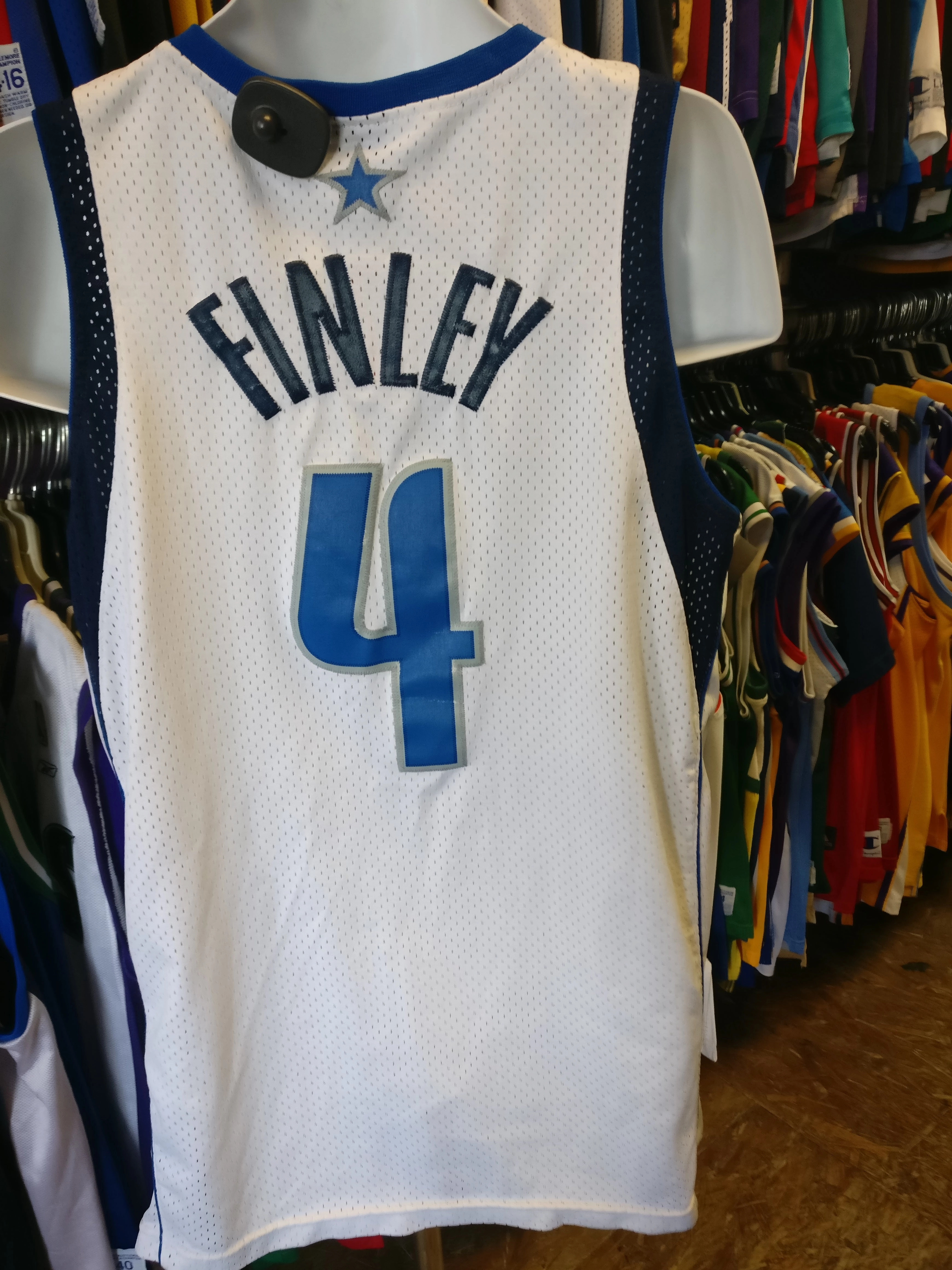 Vintage #4 MICHAEL FINLEY Dallas Mavericks NBA Nike Jersey M