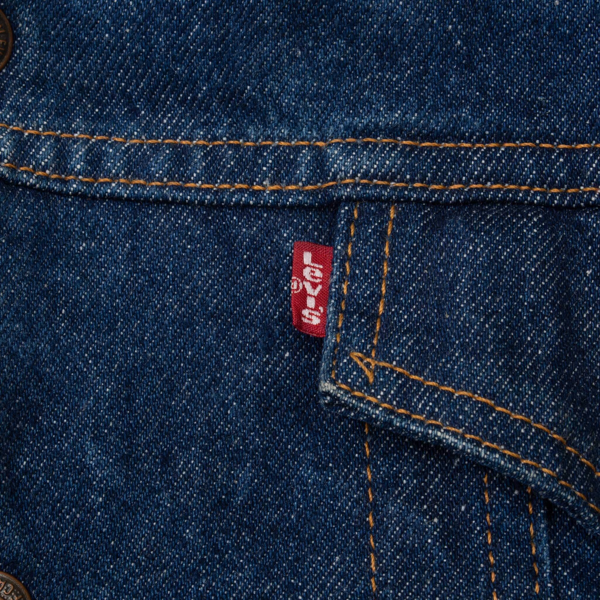 VINTAGE LEVIS SHERPA TRIUMPH PATCH TRUCKER DENIM JACKET 1990S LARGE
