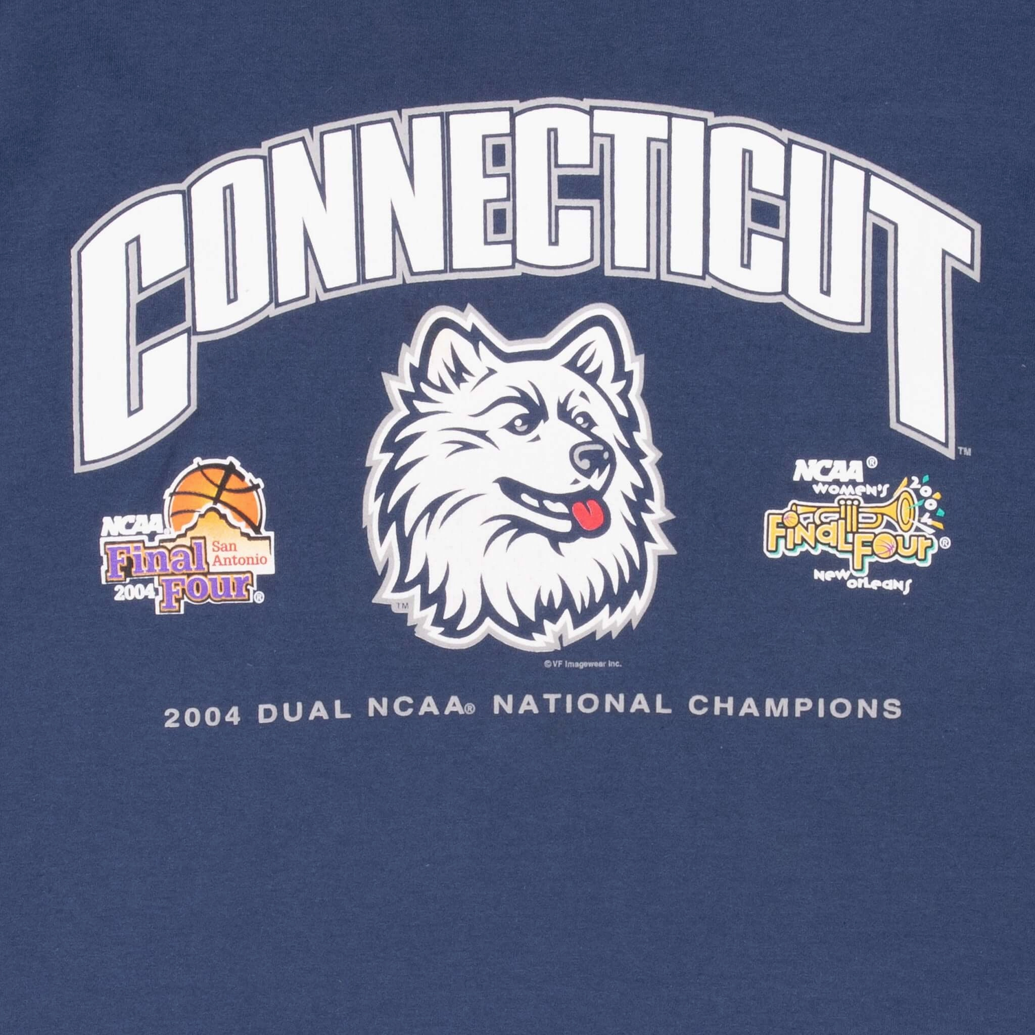 VINTAGE NCAA UCONN HUSKIES CHAMPIONS 2004 TEE SHIRT XL