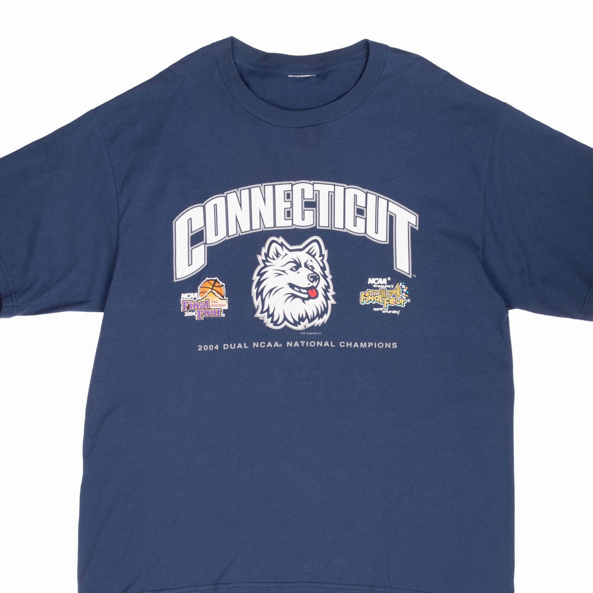 VINTAGE NCAA UCONN HUSKIES CHAMPIONS 2004 TEE SHIRT XL