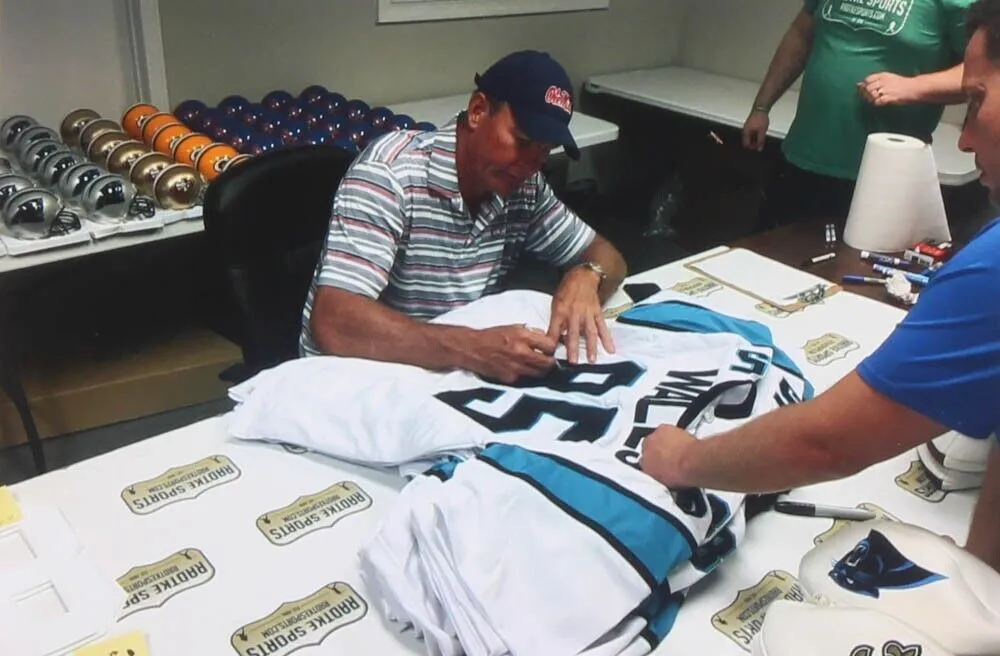 Wesley Walls Signed Carolina Panthers Jersey (Radtke COA) 5xPro Bowl Tight End